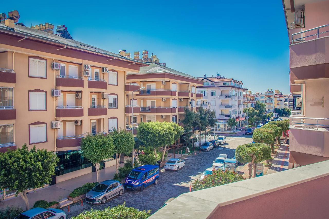 Bella Rose Hotel, אלאניה