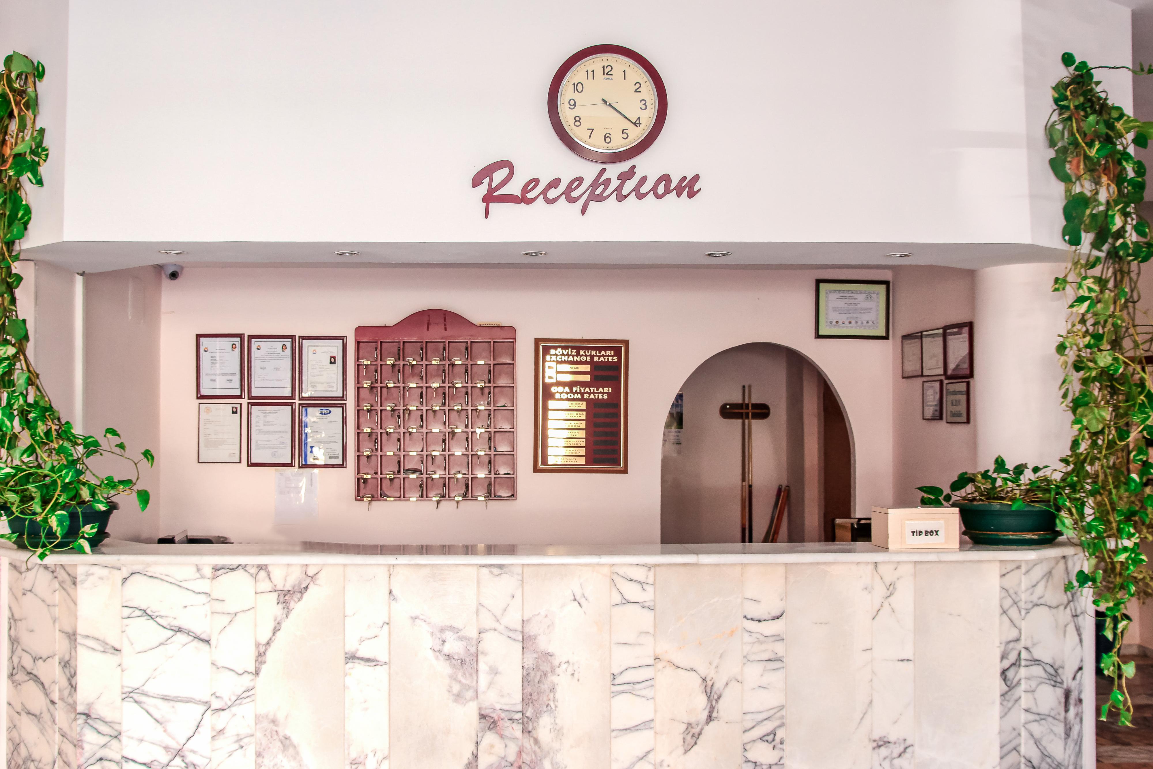 Bella Rose Hotel, מלון דירות אלאניה