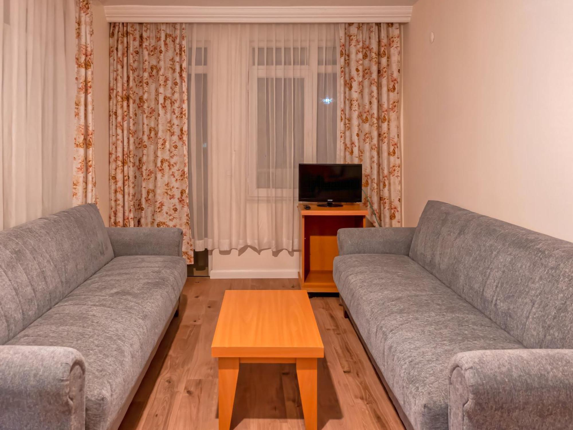 Bella Rose Hotel, מלון דירות 3*