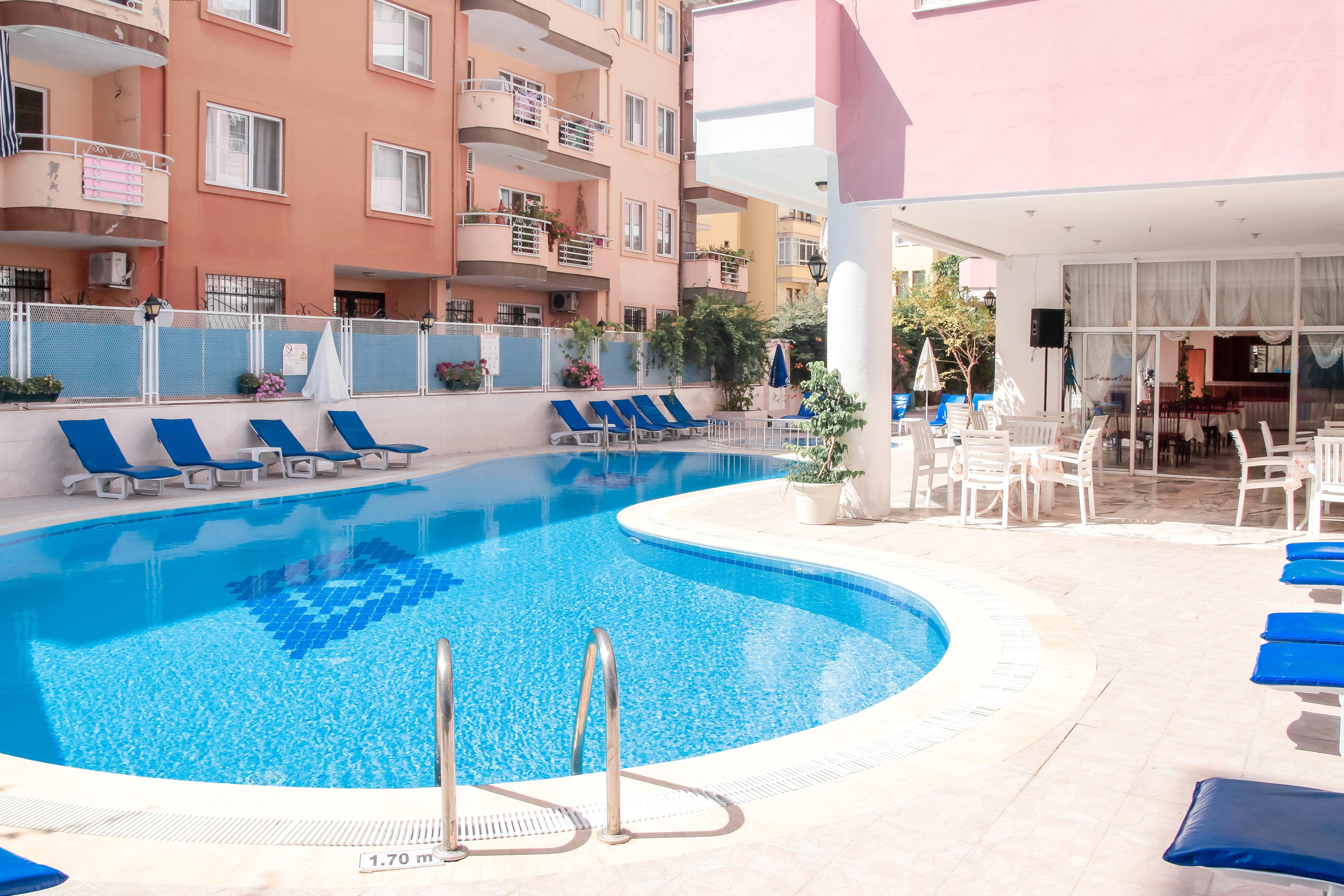 Bella Rose Hotel, מלון דירות אלאניה